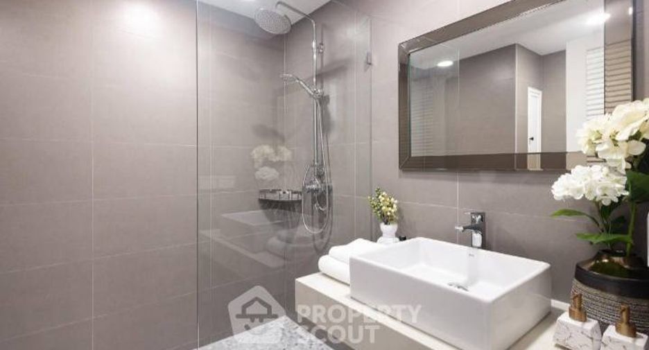 Wohnung zur Miete mit 3 Zimmer in Watthana, Bangkok