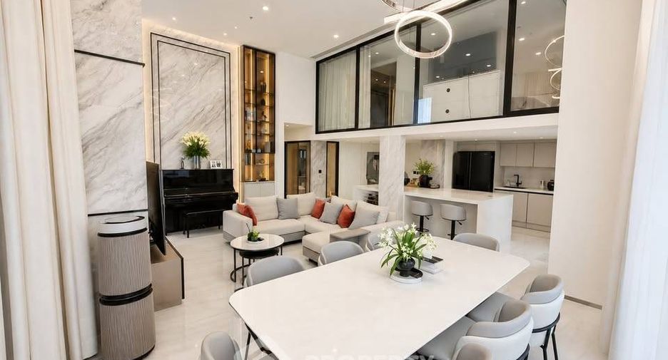 For rent 3 bedrooms condo in Bang Rak, Bangkok