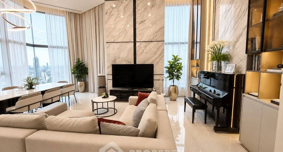 For rent 3 bedrooms condo in Bang Rak, Bangkok