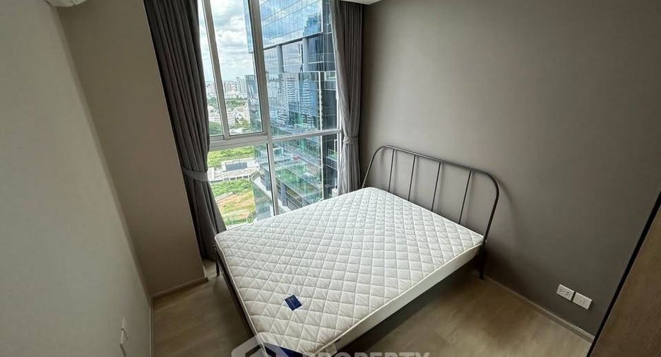 For rent 2 bedrooms condo in Huai Khwang, Bangkok