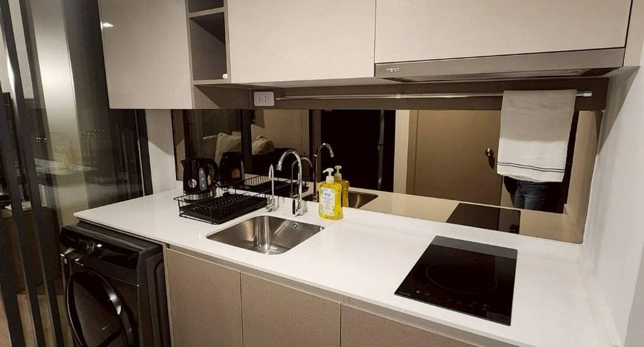 For rent 1 bed condo in Huai Khwang, Bangkok