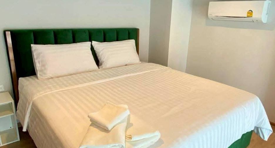 For rent 1 bed condo in Huai Khwang, Bangkok