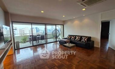 Condo en alquiler de 3 habitaciones en Watthana, Bangkok