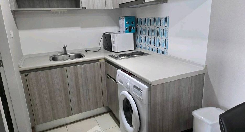 Wohnung zur Miete mit 1 Zimmer in Huai Khwang, Bangkok