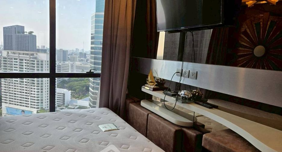 À louer 2 chambres condo à Bang Rak, Bangkok