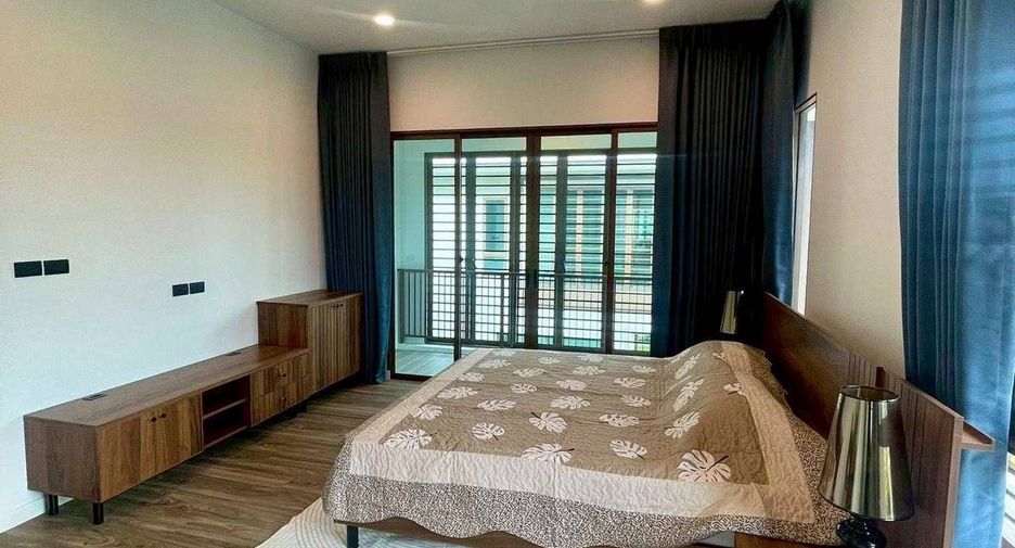 For rent 4 ベッドルーム house in Bang Kapi, Bangkok