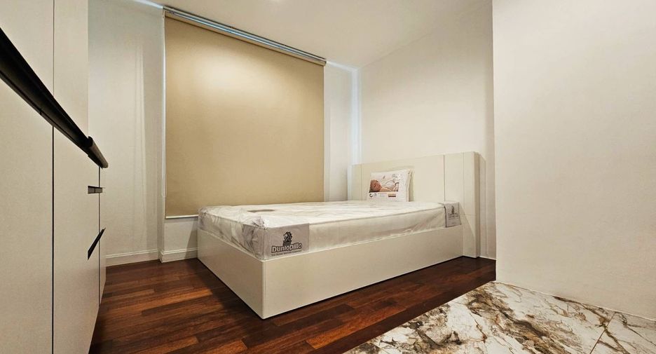 À vendre et à louer 2 chambres condo à Huai Khwang, Bangkok
