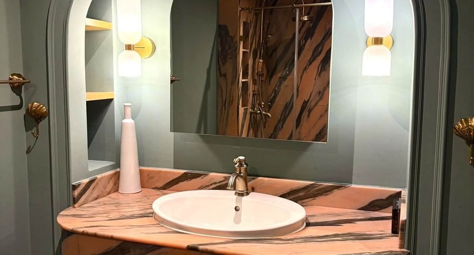 Condo en alquiler de 2 habitaciones en Watthana, Bangkok
