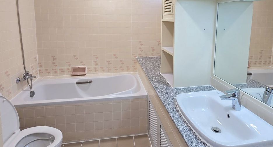 Condo en alquiler de 2 habitaciones en Watthana, Bangkok