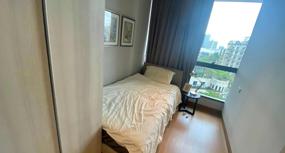For rent 2 bedrooms condo in Khlong Toei, Bangkok