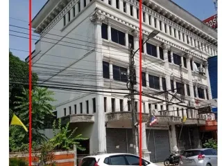 出售 4 卧室 联排别墅 在 Mueang Surat Thani, 素叻