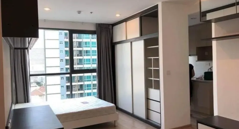 For sale studio condo in Bang Rak, Bangkok