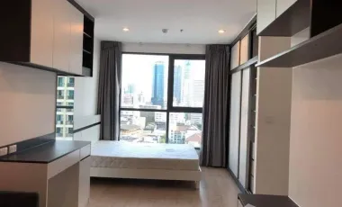 For sale studio condo in Bang Rak, Bangkok