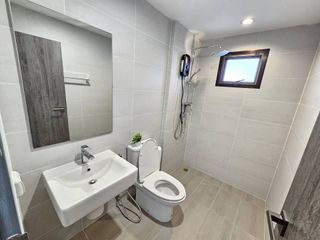 Haus zur Miete mit 4 Zimmer in Prawet, Bangkok