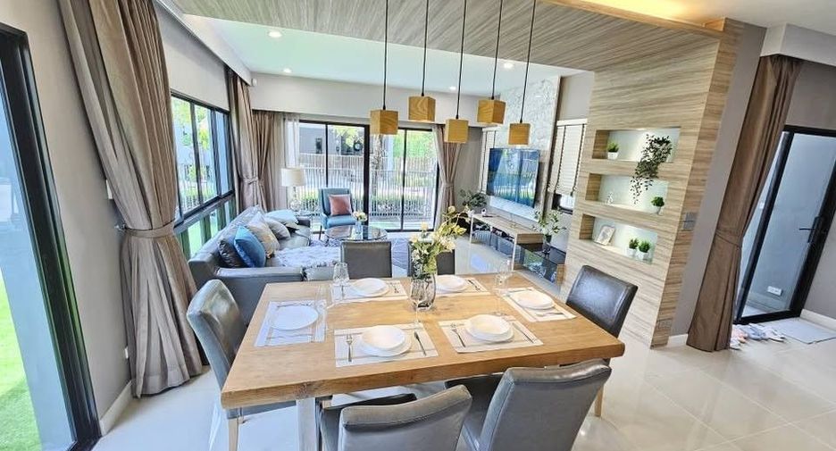 Haus zur Miete mit 4 Zimmer in Prawet, Bangkok