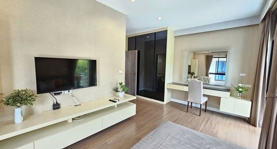 Haus zur Miete mit 4 Zimmer in Prawet, Bangkok