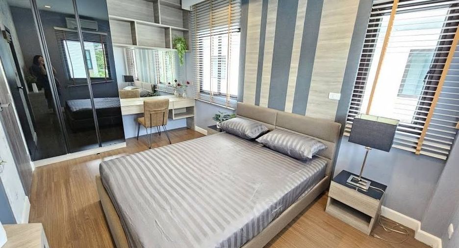 Haus zur Miete mit 4 Zimmer in Prawet, Bangkok