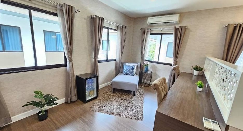 Haus zur Miete mit 4 Zimmer in Prawet, Bangkok