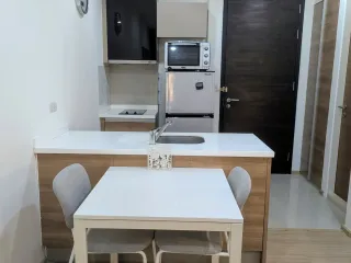 Wohnung zur Miete mit 1 Zimmer in Phra Khanong, Bangkok