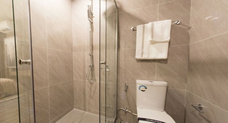 Продажа 2 спальни кондо в Кхлонг Тоеи, Бангкок