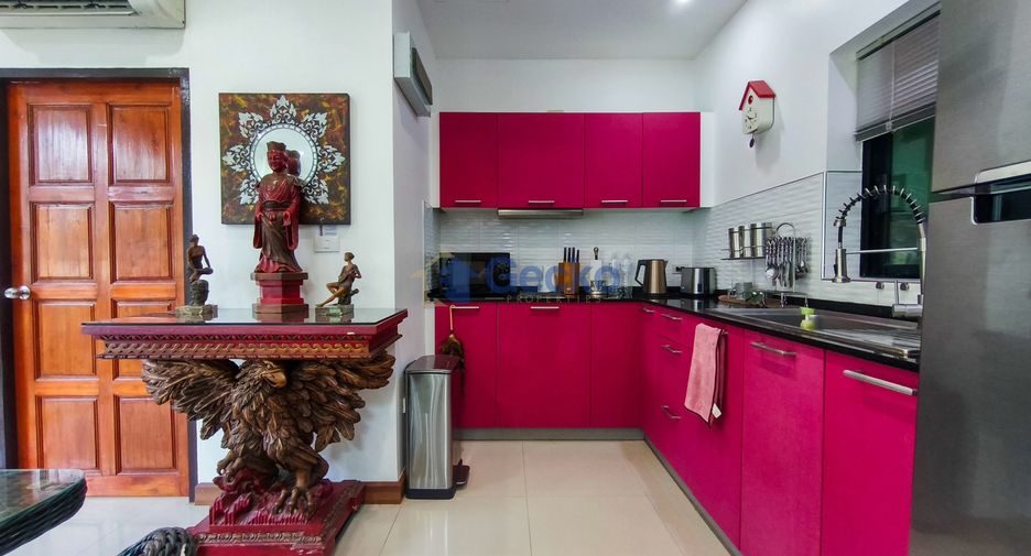 出售 4 卧室 独立屋 在 Huai Yai, 芭提雅