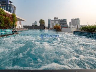 Condo en alquiler de 2 habitaciones en Bang Lamung, Chonburi