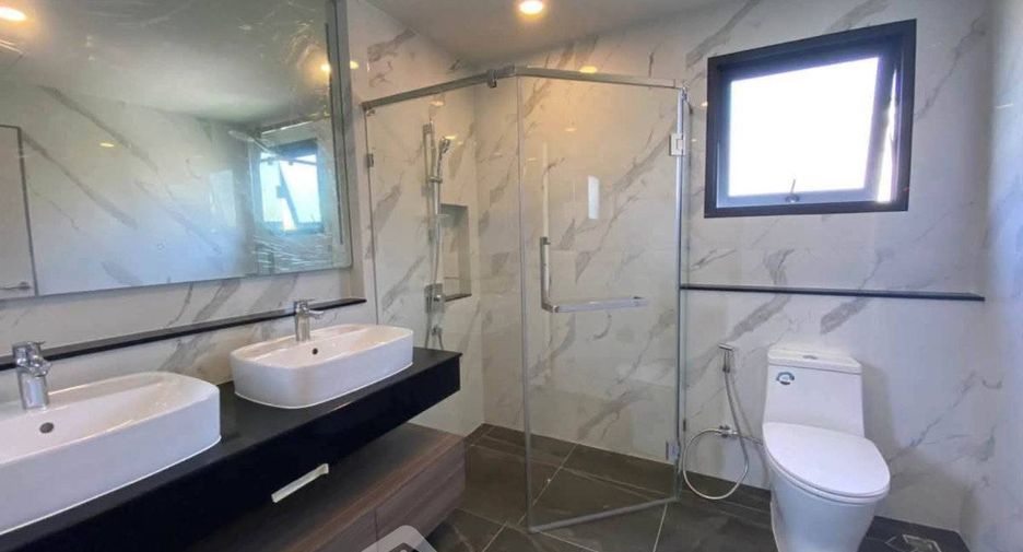 For sale 4 bedrooms house in Prawet, Bangkok