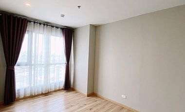 Продажа 2 спальни кондо в Банг Пхлат, Бангкок