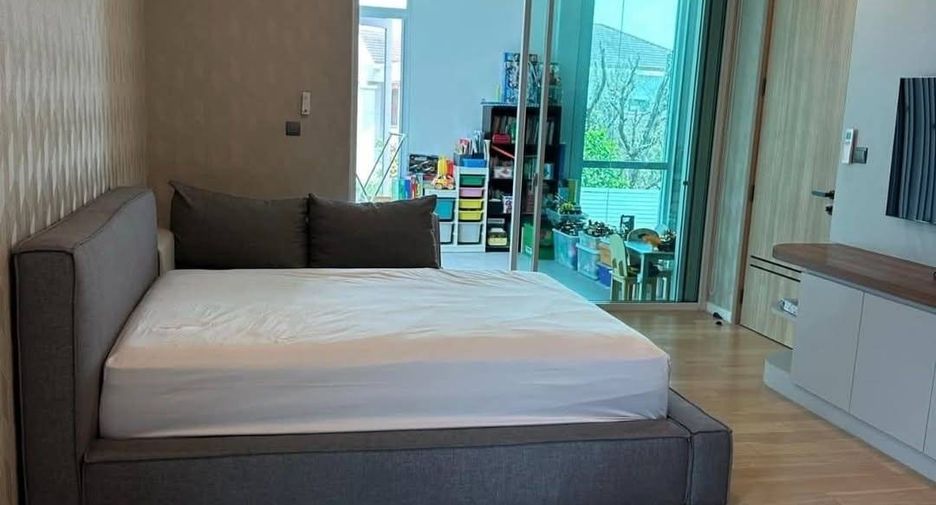 Продажа 4 спальни дом в Буенг Кум, Бангкок