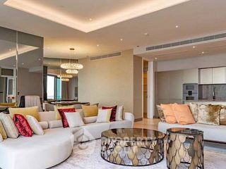 For rent 3 ベッドルーム condo in Khlong San, Bangkok