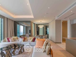 For rent 3 ベッドルーム condo in Khlong San, Bangkok