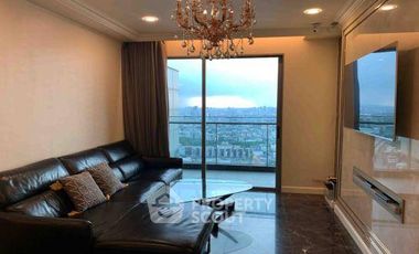 For sale 2 ベッドルーム condo in Yan Nawa, Bangkok
