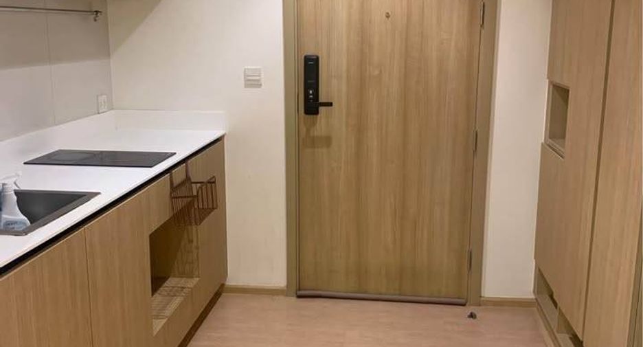 Продажа 1 кровать кондо в Чатучак, Бангкок