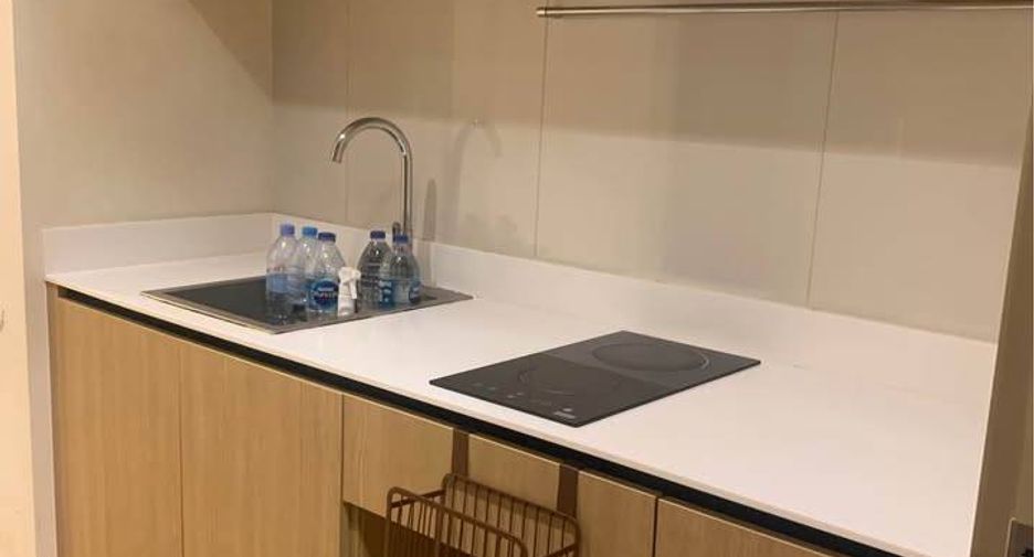Продажа 1 кровать кондо в Чатучак, Бангкок