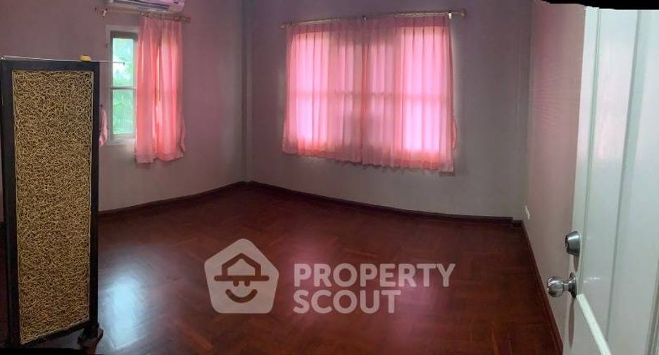 For sale 3 bedrooms house in Bang Bon, Bangkok