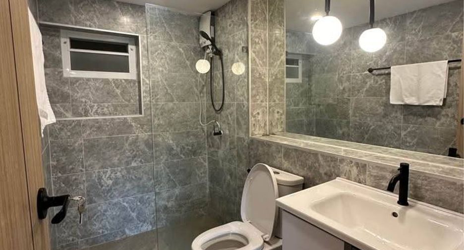 Condo en venta de 2 habitaciones en Watthana, Bangkok