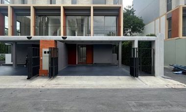 ขาย 3 ห้องนอน ทาวน์เฮ้าส์ ใน สะพานสูง, กรุงเทพฯ
