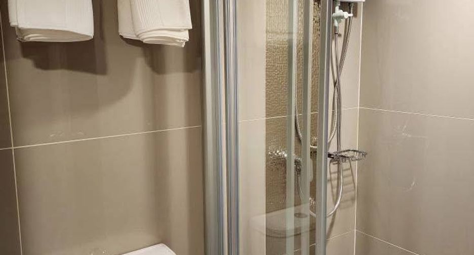 Продажа 1 кровать кондо в Хуаи Кхщанг, Бангкок