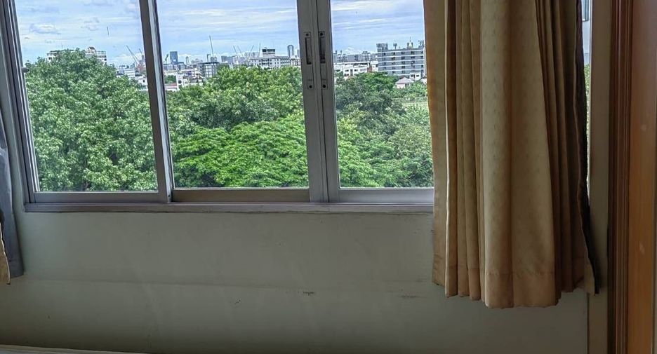 À louer 2 chambres condo à Suan Luang, Bangkok