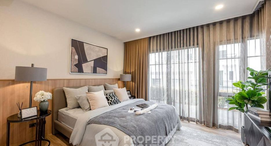 For sale 5 bedrooms house in Bang Khen, Bangkok
