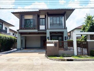 For sale 3 bedrooms house in Sai Mai, Bangkok