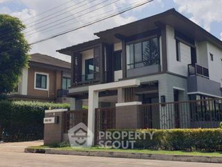 For sale 3 bedrooms house in Sai Mai, Bangkok