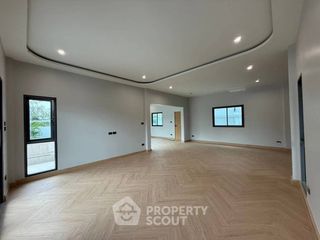 For sale 4 bedrooms villa in Bang Lamung, Chonburi