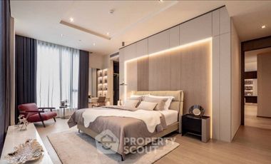 For sale 3 bedrooms condo in Khlong Toei, Bangkok