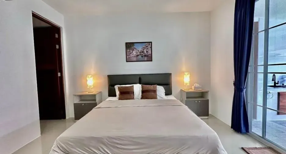 À louer 4 chambres villa à Bang Lamung, Chonburi
