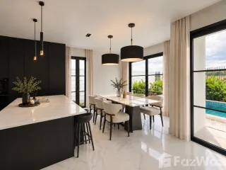 À louer et à vendre 5 chambres villa à Bang Lamung, Chonburi