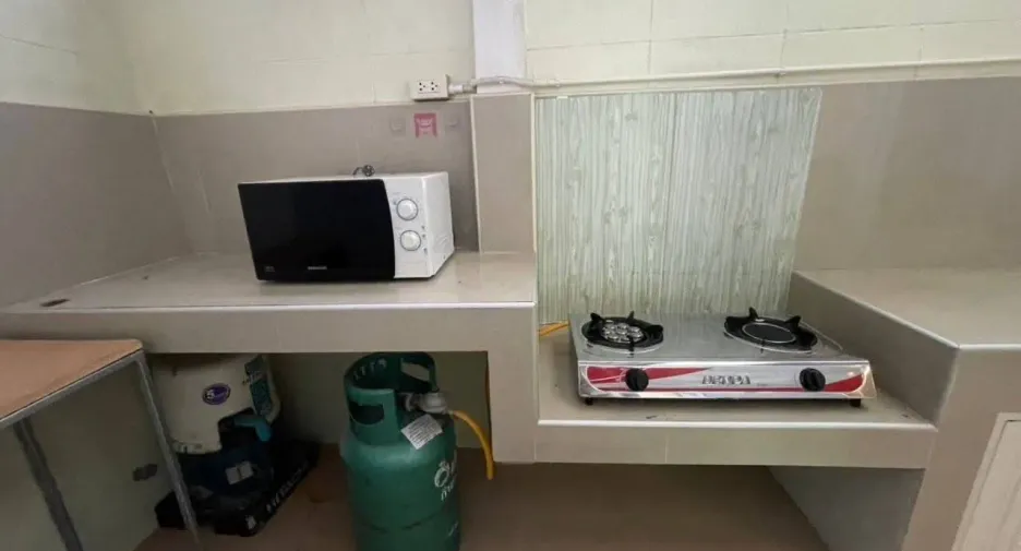 For rent 3 bedrooms townhouse in Mueang Chiang Mai, Chiang Mai