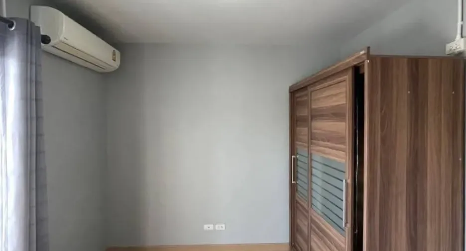 For rent 3 bedrooms townhouse in Mueang Chiang Mai, Chiang Mai