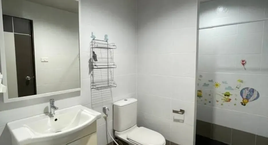 For rent 3 bedrooms townhouse in Mueang Chiang Mai, Chiang Mai