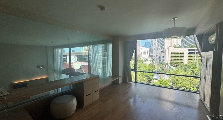 For rent 3 bedrooms condo in Pathum Wan, Bangkok